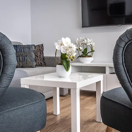 アパート Margo ウェバ